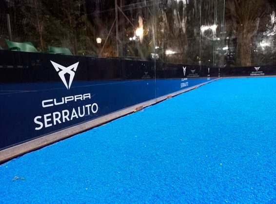 Desde ahora nuestros clientes pueden disfrutar de grandes ventajas en la pista CUPRA Serrauto en Vola Pádel Elche