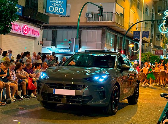 La acogida fue muy positiva, confirmando el creciente interés por un vehículo que une emoción, diseño y deportividad desde el primer kilómetro.