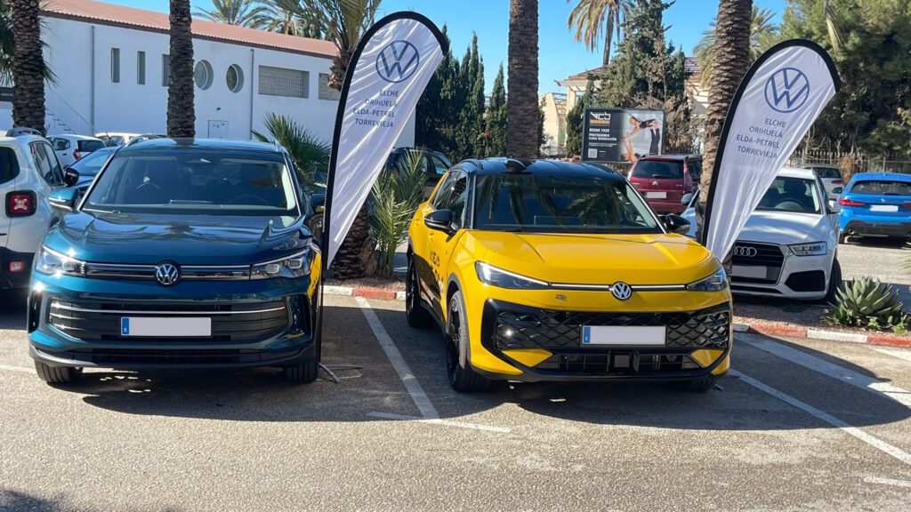 Una cita que reunió a vecinos y amigos en una noche marcada por la música, la nostalgia y el ambiente festero.