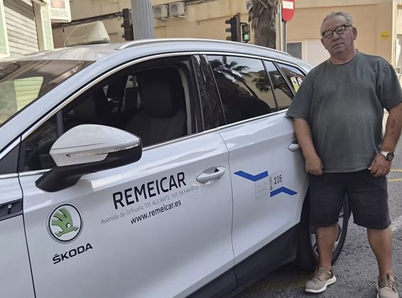 Ha recorrido cerca de 400.000 kilómetros con su Škoda Enyaq 80, sin averías importantes y con un ahorro de hasta 7.000 euros anuales en combustible.